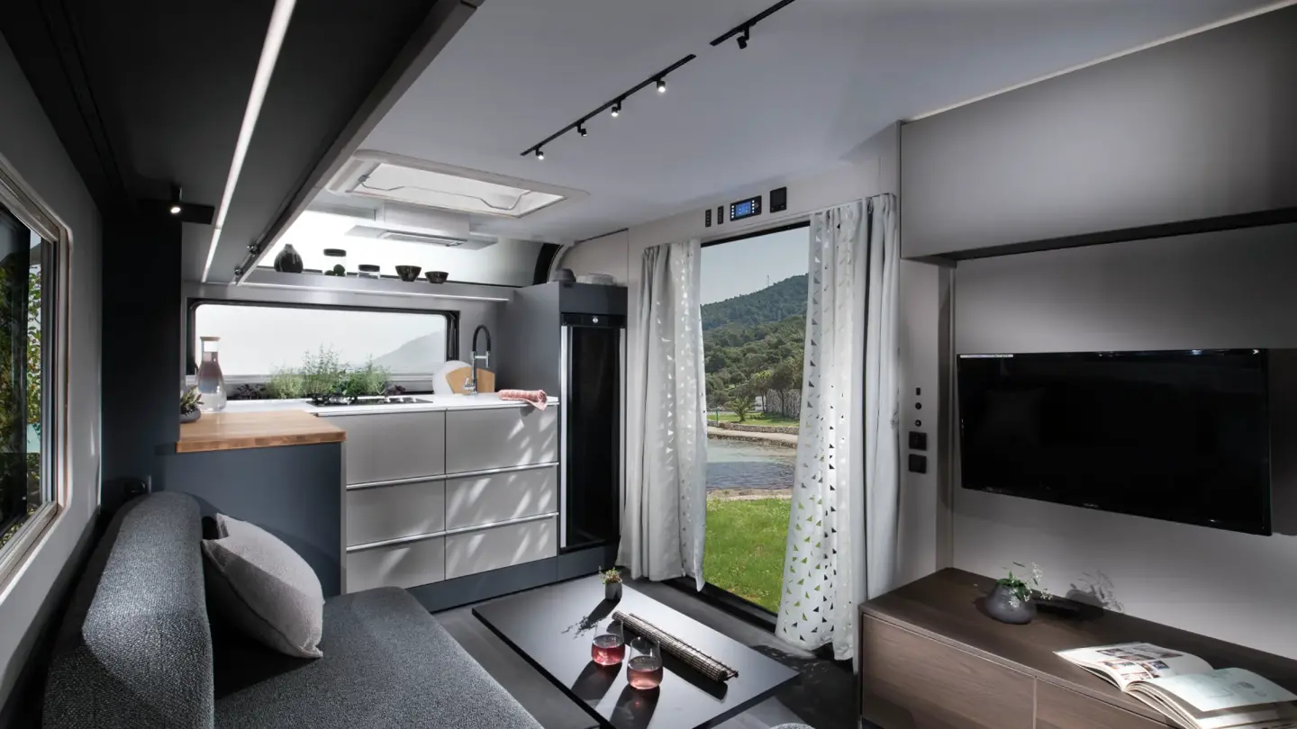 Astella 704 HP Çekme Karavan resim galerisi