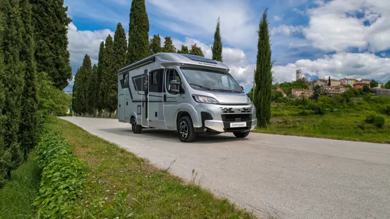 Adria Compact Motokaravan Seçim Rehberi