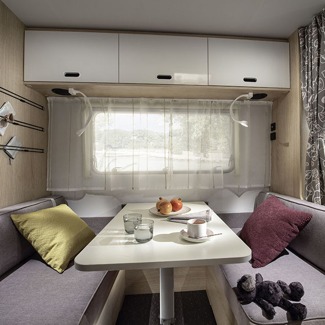 Klasik Üst Dolaplar