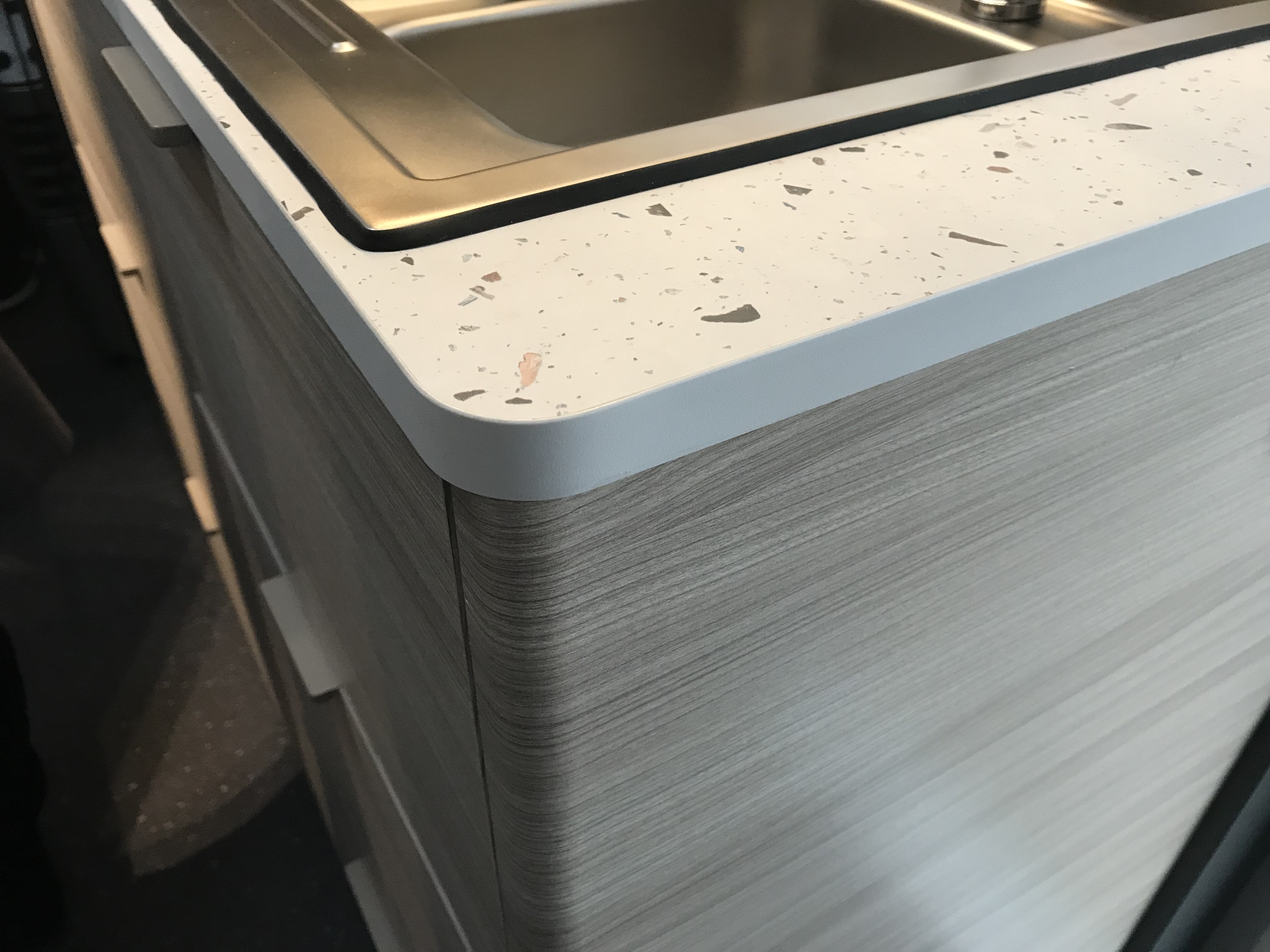 Terazzo Desenli Mutfak Tezgahı (Laminat Kaplama)