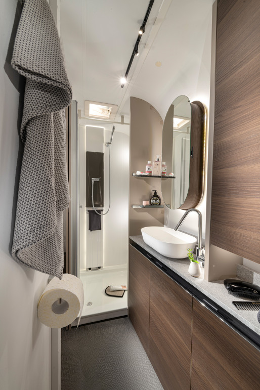 Adria Alpina Tuvalet Banyo Alanı