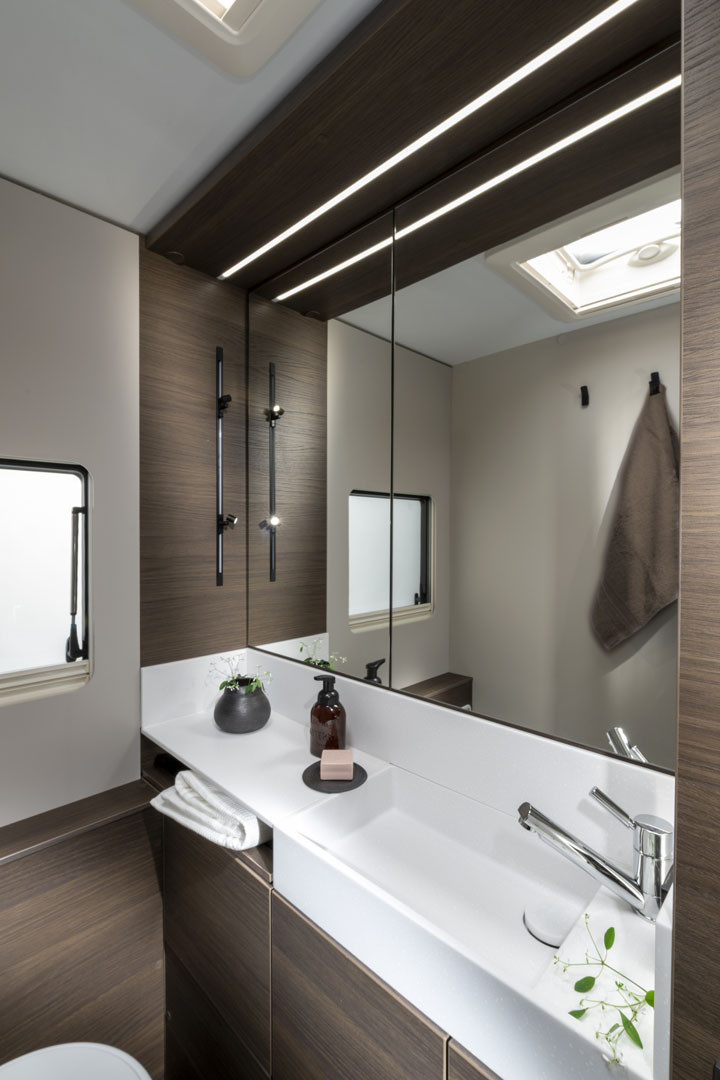 Astella banyo