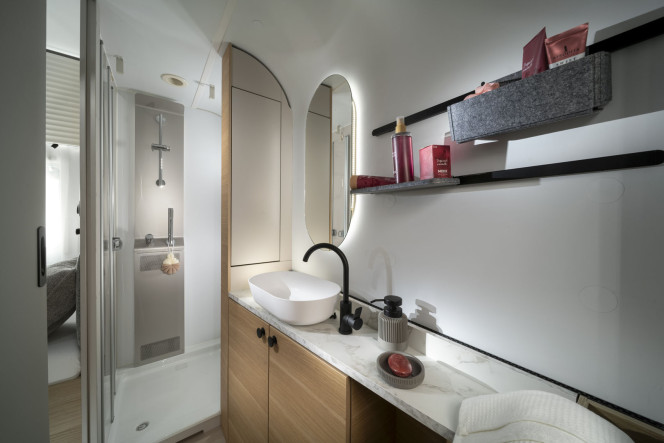 Adria Adora Tuvalet Banyo Alanı
